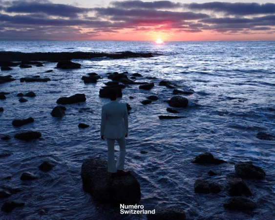 The Quiet Between Waves