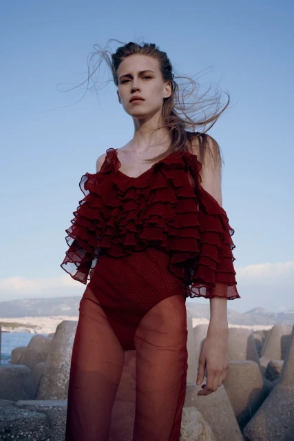 Fringes, frills and feathers