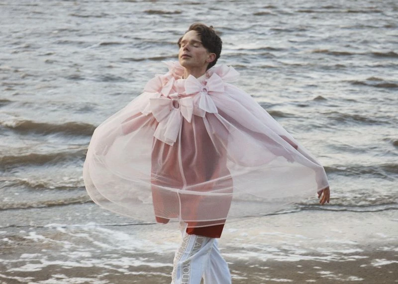 Boys By Girls - Silk On The Breeze