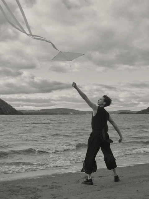 Boys By Girls - Silk On The Breeze