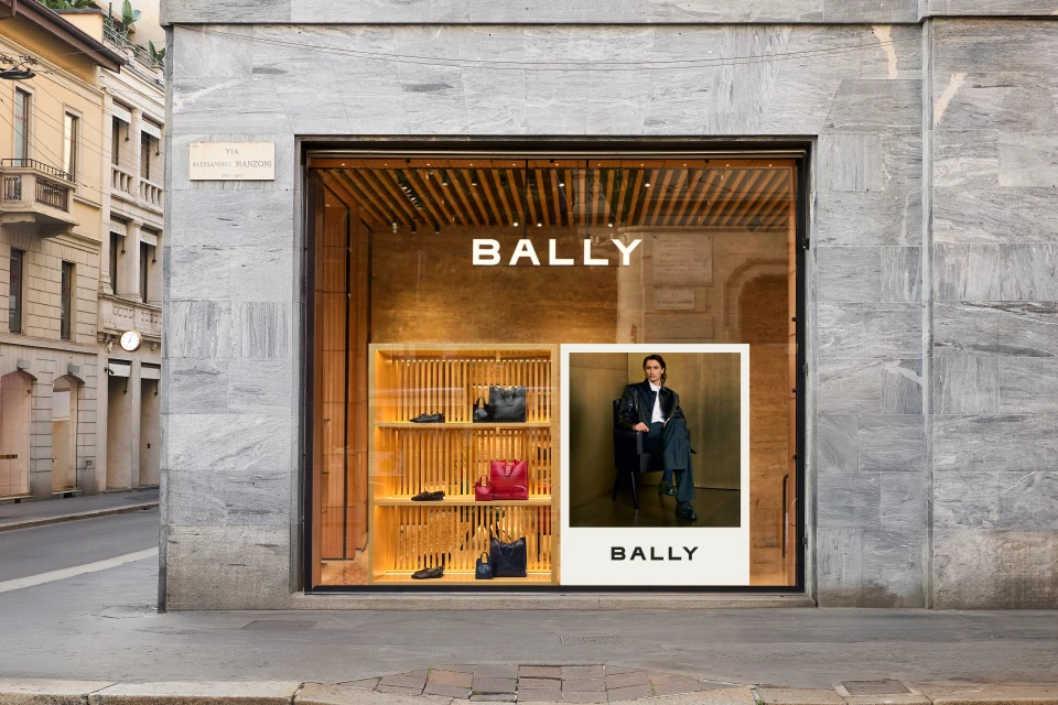 FW25 ADV Campaign for Milan Montenapoleone store