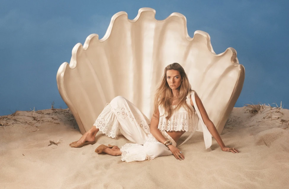 à la Plage 2026 Ad Campaign