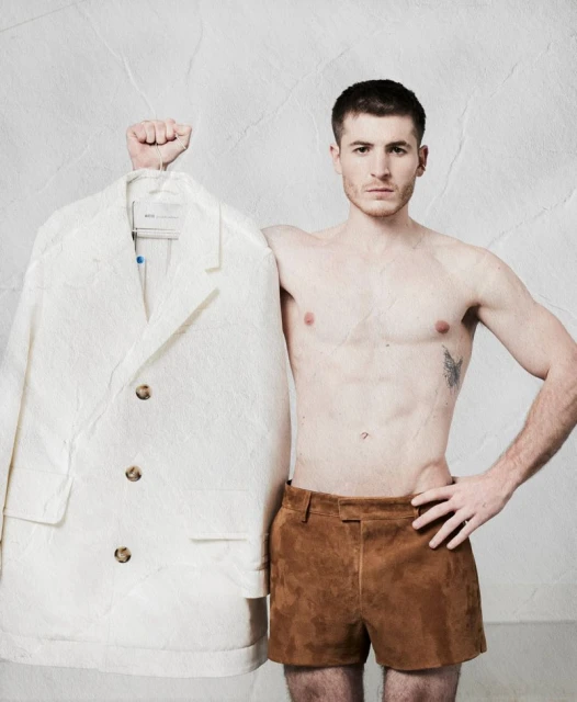 Identity Coverstory by Louis Teran