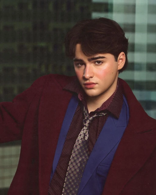 Joshua Colley on returning to Broadw ...