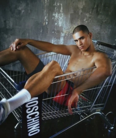 Les Corps: Melvyn Reiningi by Jvdas ...