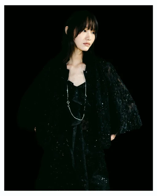 A portrait of the garment SHIATZY CH ...