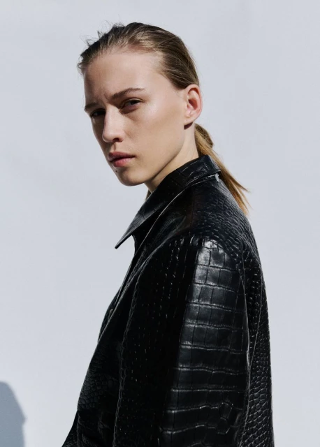 Liva Been for Mango by Carlos Folmo