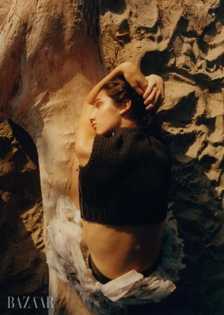 POSTCARDS: The Fashion Story of Issue 30