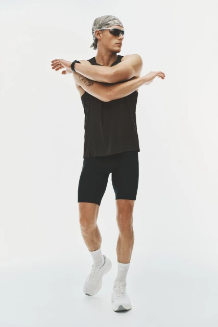 H&M Move