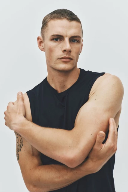 H&M Move