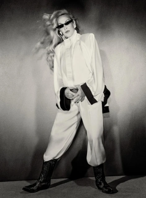 Jerry Hall At 70: “Life Is Quite Har ...