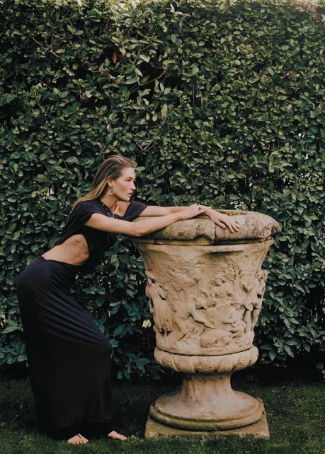 Vogue Turkey April 2026 Cover