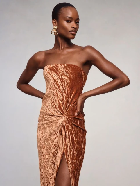 Oscar de la Renta Pre-Spring 2027 Lo ...