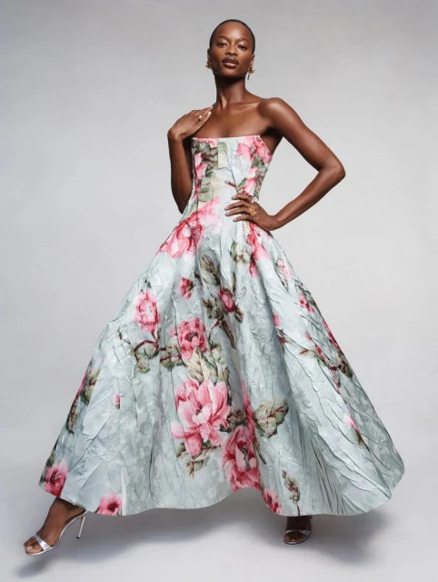 Oscar de la Renta Pre-Spring 2027 Lo ...