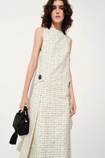 Carolina Herrera Resort 2027 Lookbook