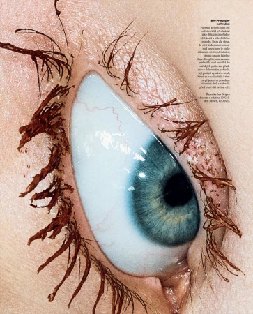 Vogue Lab Make-Up