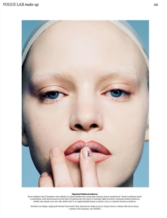 Vogue Lab Make-Up