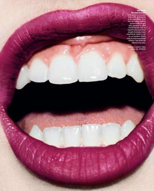 Vogue Lab Make-Up