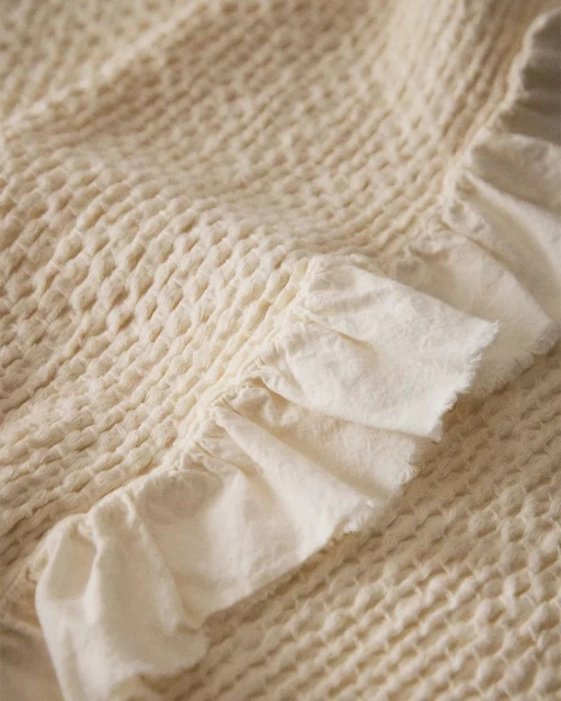 Zara Home Kids MINI WAFFLE RUFFLED C ...