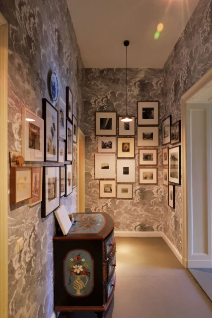 Photos of Thomas Demand's house in B ...