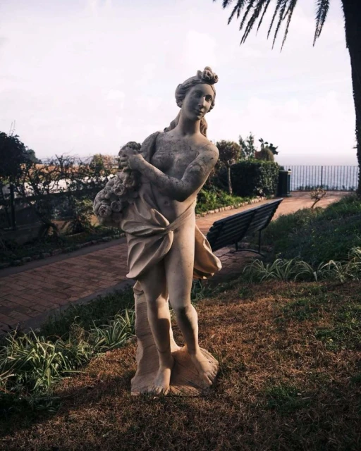 A Reportage on Napoli