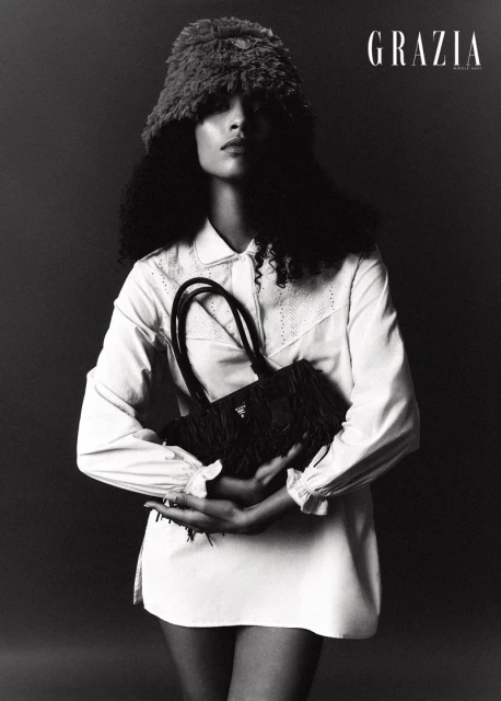 Beyond the passageway / Prada