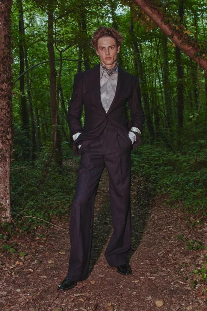 ICON EDITORIAL