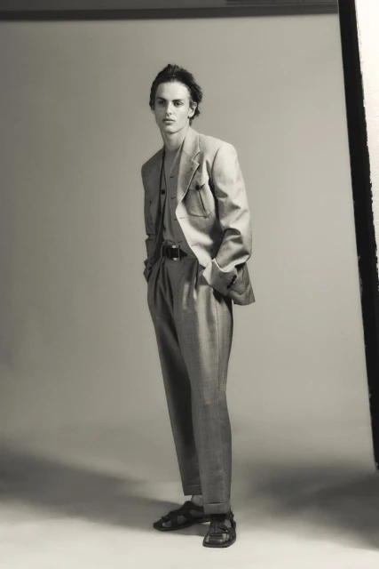 ICON EDITORIAL