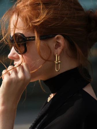 Becoming Kate: Ellie Bamber