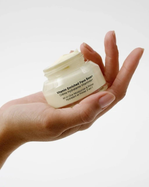 Vitamin Enriched Face Base+