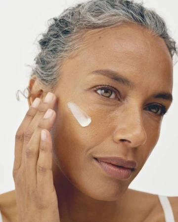 Vitamin Enriched Face Base+