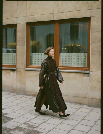 SEE THE WAY SHE WALKS, SEE THE WAY S ...