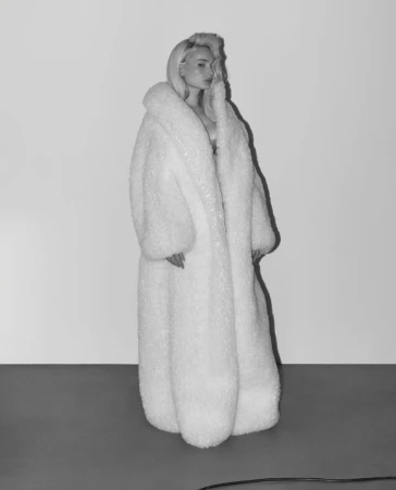 Feast for the eyes/ Kim Petras