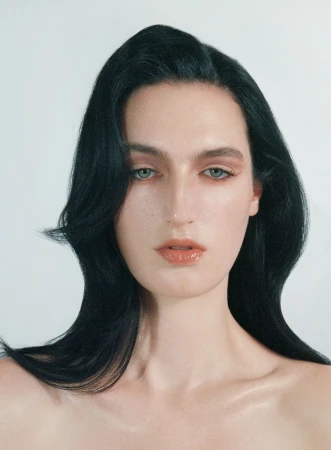 'Light Touch' TANK x Gucci Beauty