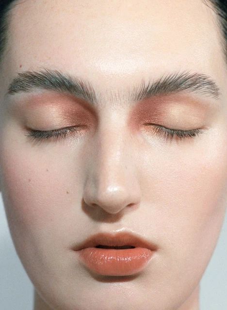 'Light Touch' TANK x Gucci Beauty