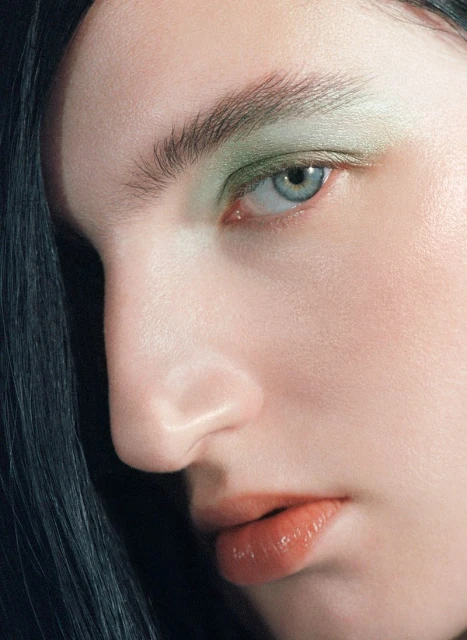 'Light Touch' TANK x Gucci Beauty