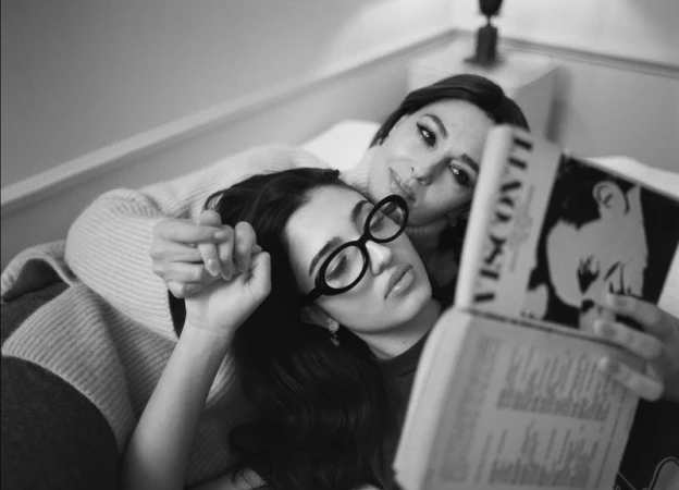Léonie E Monica