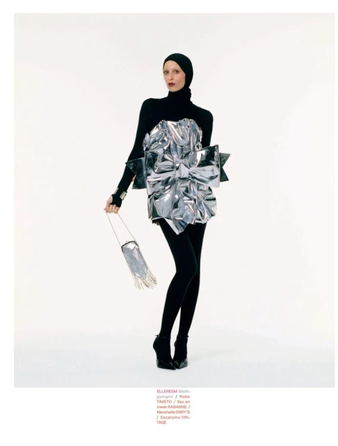 Comme une top model for Heatline Mag ...