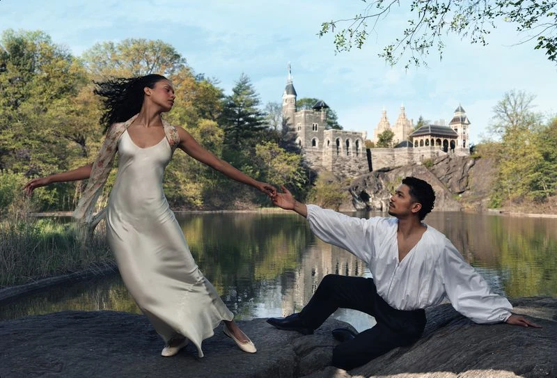 A Striking New Romeo and Juliet, Set ...