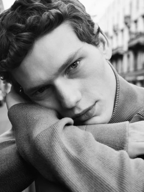 Esquire Portugal - Lighthearted Inte ...
