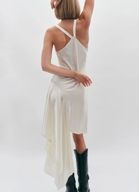 Laura Pitharas S/S 26 Campaign