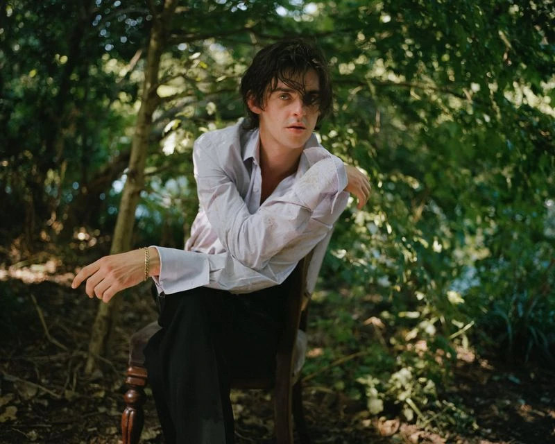 Earl Cave