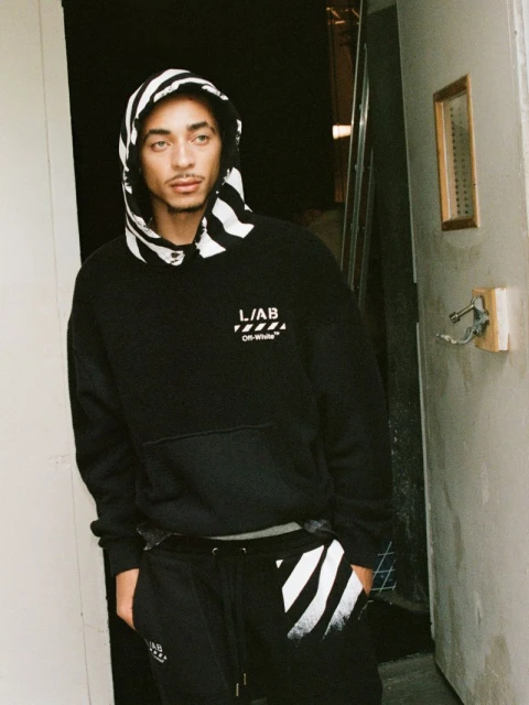 L/AB c/o Off-White