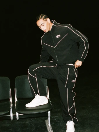 L/AB c/o Off-White