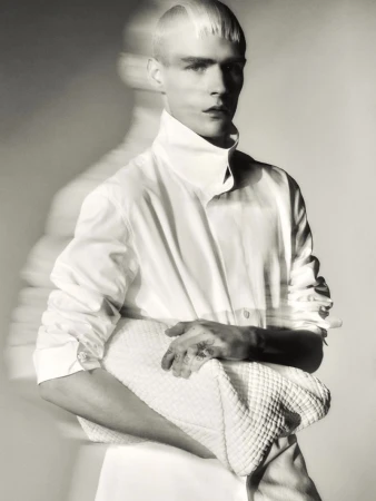 silk, vinyl and velvet in motion