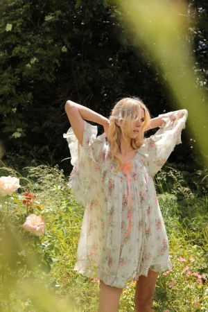 Sixties Nostalgia with Greta Bellamacina