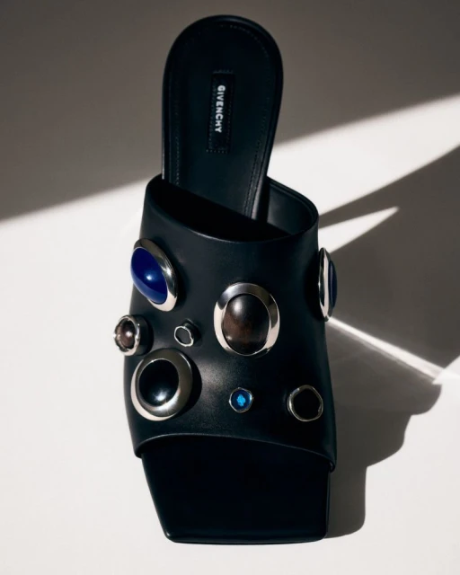 The accessories edit: the Givenchy W ...