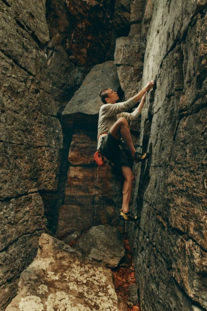 ATHLETICZ CLIMBING
