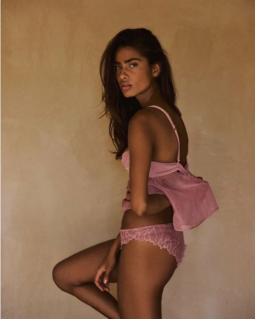 Noemi Hewa for Anthropologie