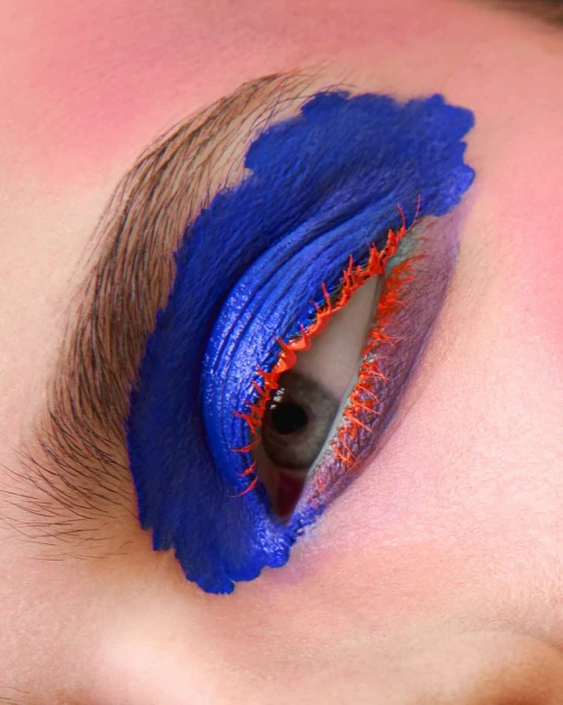 'LIVING CANVAS'